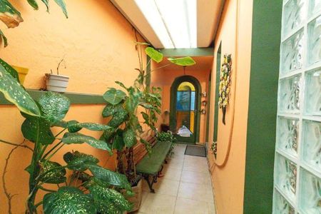 Casa à venda com 250m², 4 quartos e 2 vagas