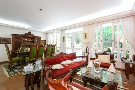 Casa à venda com 4 quartos, 584m² em Jardim Guedala, São Paulo