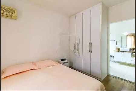 Casa à venda com 4 quartos, 270m² em Super Quadra Morumbi, São Paulo