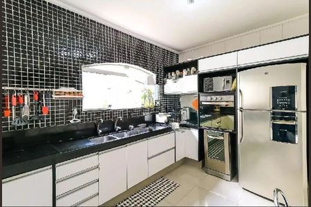 Casa à venda com 4 quartos, 270m² em Super Quadra Morumbi, São Paulo