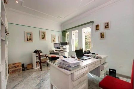 Casa à venda com 5 quartos, 550m² em Parque dos Principes, São Paulo