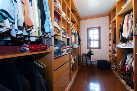 Casa à venda com 5 quartos, 550m² em Parque dos Principes, São Paulo