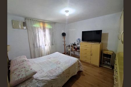 Casa à venda com 2 quartos, 99m² em Vila Tiradentes, São Paulo