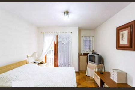 Casa à venda com 3 quartos, 260m² em Jardim Peri Peri, São Paulo