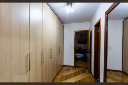 Casa à venda com 3 quartos, 260m² em Jardim Peri Peri, São Paulo