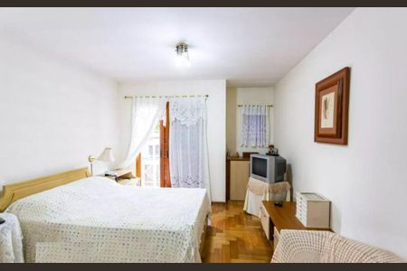 Casa à venda com 260m², 3 quartos e 6 vagas