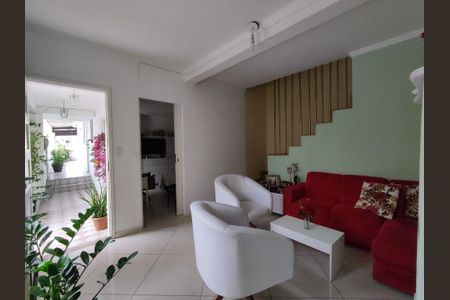 Casa à venda com 5 quartos, 180m² em Rio Pequeno, São Paulo