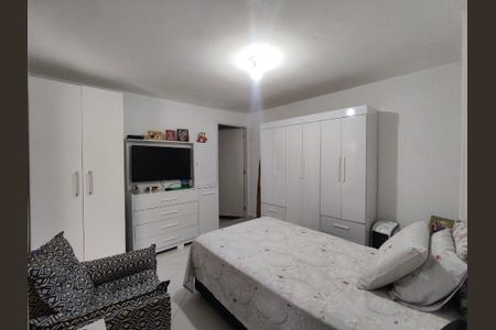 Casa à venda com 180m², 5 quartos e 4 vagas