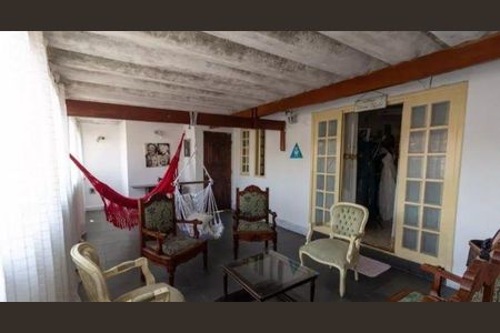 Casa à venda com 3 quartos, 250m² em Vila Polopoli, São Paulo