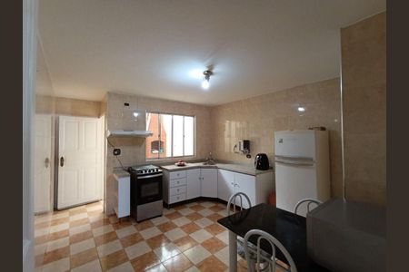 Casa à venda com 2 quartos, 100m² em Vila Gomes, São Paulo