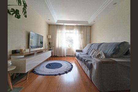 Casa à venda com 3 quartos, 150m² em Vila Tiradentes, São Paulo