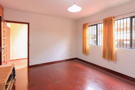 Casa à venda com 4 quartos, 206m² em Vila Sao Luis, São Paulo