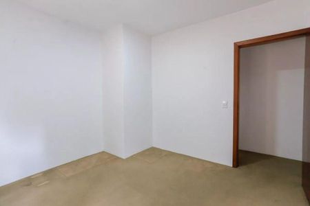 Casa à venda com 4 quartos, 206m² em Vila Sao Luis, São Paulo