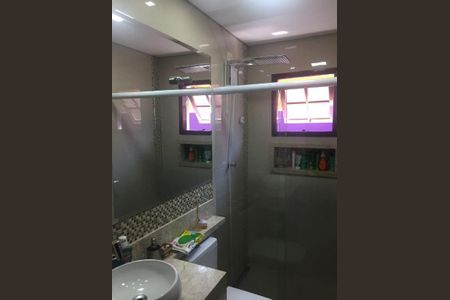 Casa à venda com 3 quartos, 128m² em Jardim Ester, São Paulo