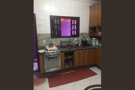 Casa à venda com 3 quartos, 128m² em Jardim Ester, São Paulo