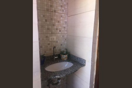 Casa à venda com 3 quartos, 128m² em Jardim Ester, São Paulo