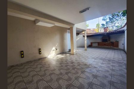 Casa à venda com 250m², 3 quartos e 2 vagas