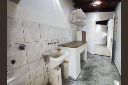 Casa à venda com 3 quartos, 250m² em Jardim Ester, São Paulo