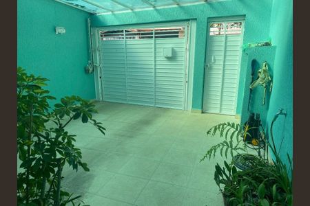 Casa à venda com 230m², 3 quartos e 2 vagas