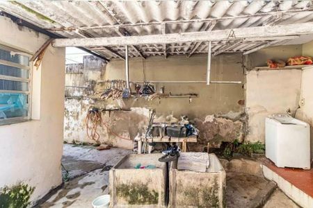 Casa à venda com 143m², 2 quartos e 3 vagas