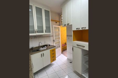 Casa à venda com 212m², 4 quartos e 2 vagas