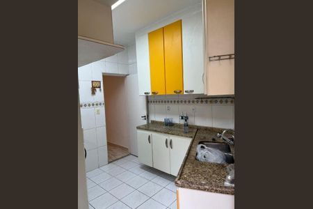 Casa à venda com 4 quartos, 212m² em Vila Universitaria, São Paulo