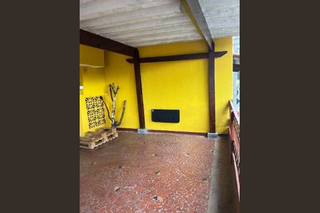 Casa à venda com 212m², 4 quartos e 2 vagas