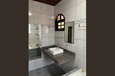 Casa à venda com 4 quartos, 212m² em Vila Universitaria, São Paulo