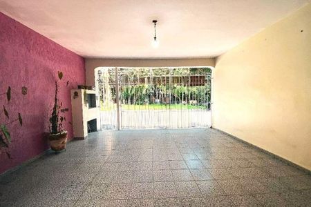 Casa à venda com 4 quartos, 174m² em Jardim das Vertentes, São Paulo