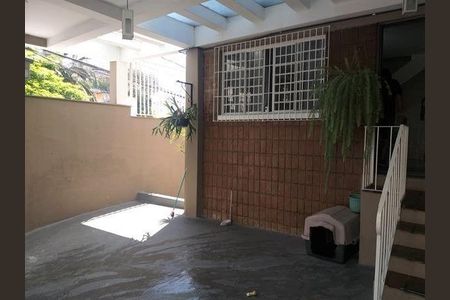 Casa à venda com 4 quartos, 146m² em Jardim Sarah, São Paulo