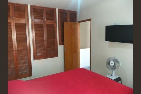 Casa à venda com 146m², 4 quartos e 2 vagas