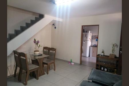 Casa à venda com 146m², 4 quartos e 2 vagas