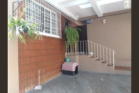 Casa à venda com 146m², 4 quartos e 2 vagas