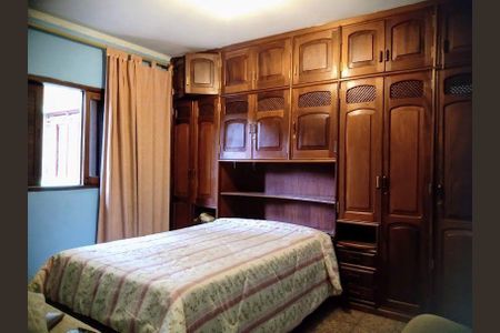 Casa à venda com 2 quartos, 145m² em Vila Dalva, São Paulo
