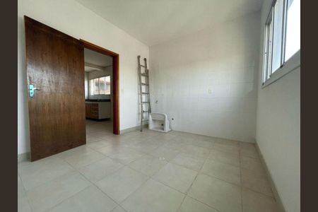 Casa à venda com 250m², 3 quartos e 2 vagas