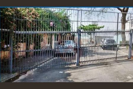 Casa à venda com 3 quartos, 250m² em Vila Sao Domingos, São Paulo