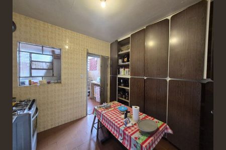 Casa à venda com 170m², 3 quartos e 1 vaga