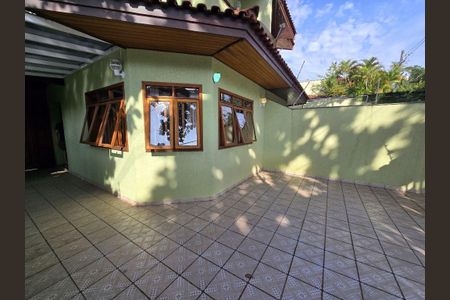 Casa à venda com 4 quartos, 170m² em Butantã, São Paulo