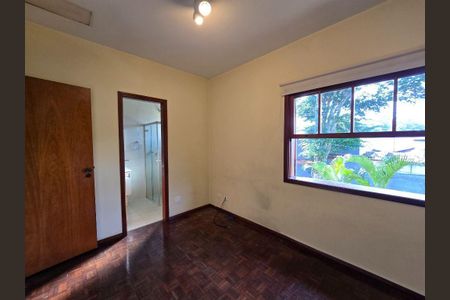 Casa à venda com 4 quartos, 170m² em Butantã, São Paulo