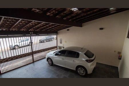 Casa à venda com 3 quartos, 229m² em Vila Gomes, São Paulo