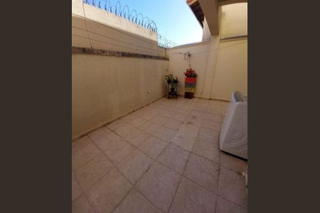 Casa à venda com 3 quartos, 127m² em Vila Polopoli, São Paulo