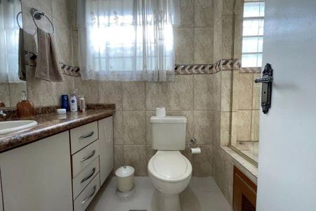 Casa à venda com 150m², 3 quartos e 2 vagas