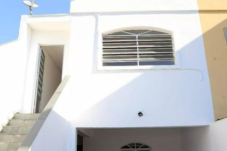 Casa à venda com 119m², 3 quartos e 2 vagas