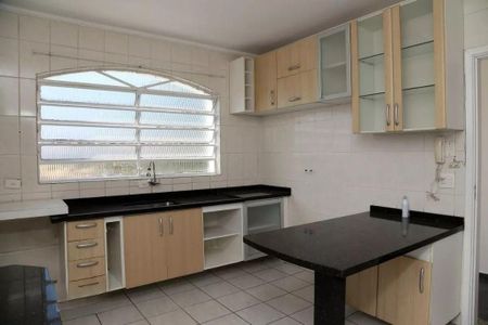 Casa à venda com 119m², 3 quartos e 2 vagas