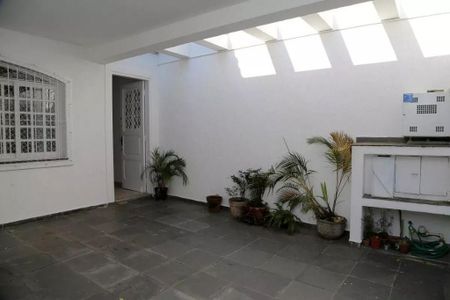 Casa à venda com 119m², 3 quartos e 2 vagas