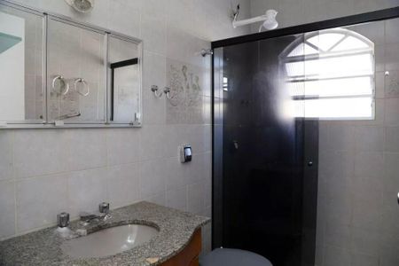 Casa à venda com 119m², 3 quartos e 2 vagas