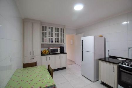Casa à venda com 85m², 2 quartos e 2 vagas