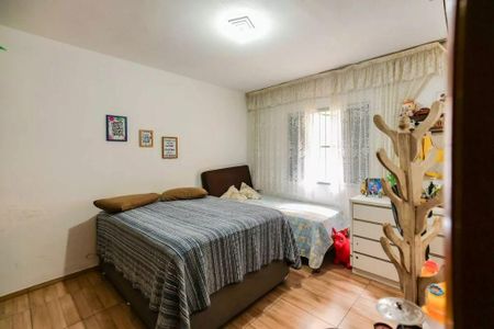 Casa à venda com 185m², 3 quartos e 5 vagas