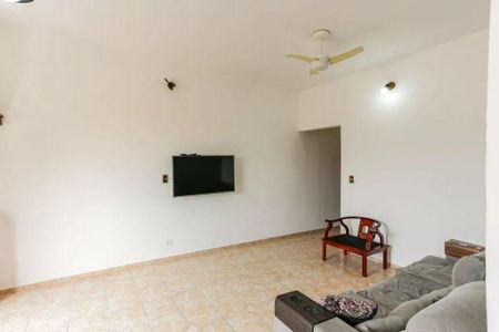 Casa à venda com 185m², 3 quartos e 5 vagas