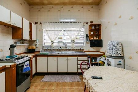 Casa à venda com 3 quartos, 185m² em Vila Pirajussara, São Paulo